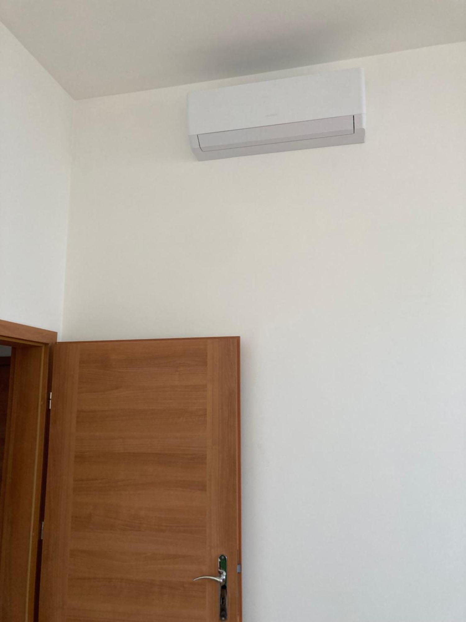 Przestronny Apartament Na Dolnej Varsavia Esterno foto